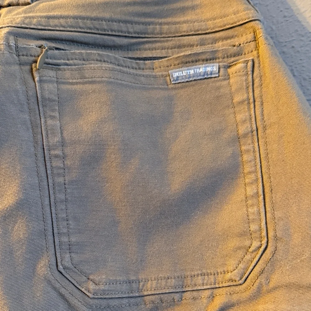 Duluth Trading Co Women’s Khaki Cargo Pants - Picture 4 of 5